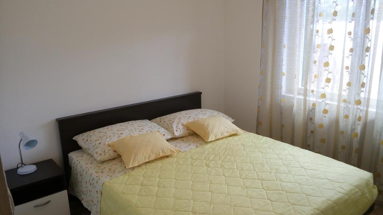 Apartments Tinka Grebastica Ngoại thất bức ảnh