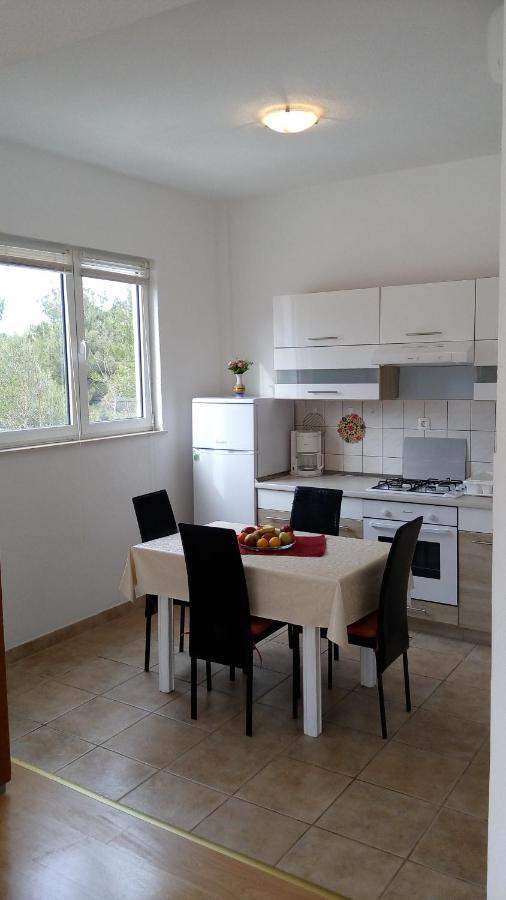 Apartments Tinka Grebastica Ngoại thất bức ảnh